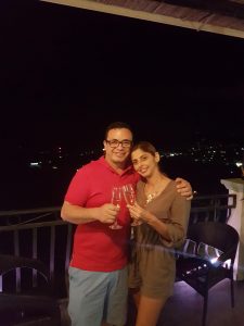 Noche entrega de anillo de compromiso
